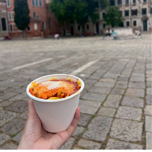 トマトソースの生パスタ