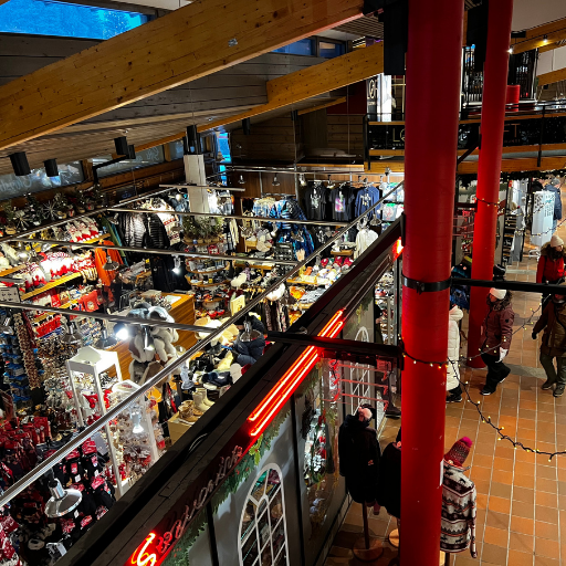 サンタクロース村のショッピングエリア