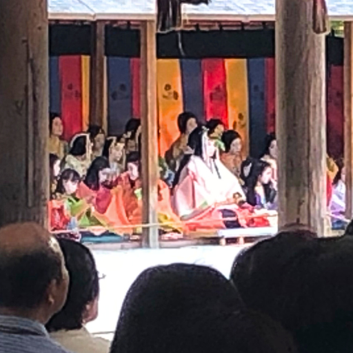 奥に見えるのが斎王代