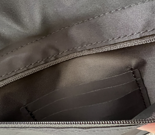 セキュリポのポケット